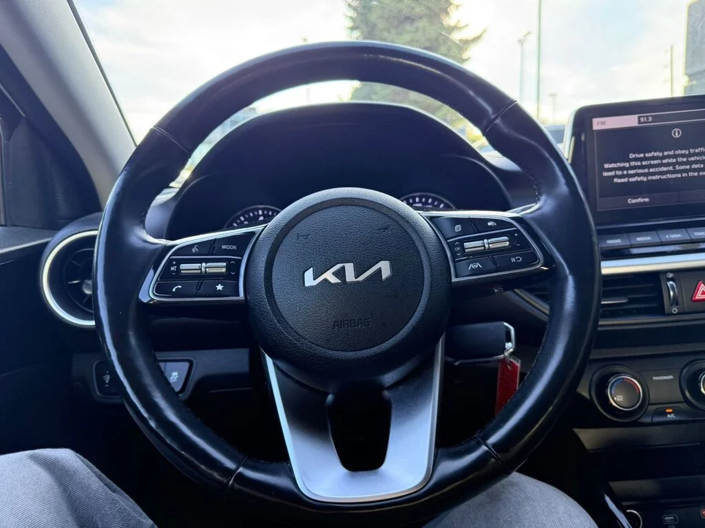 Used 2023 Snow White Pearl Kia Sedan EX IVT Dilawri Certified   One Owner   Local image 11
