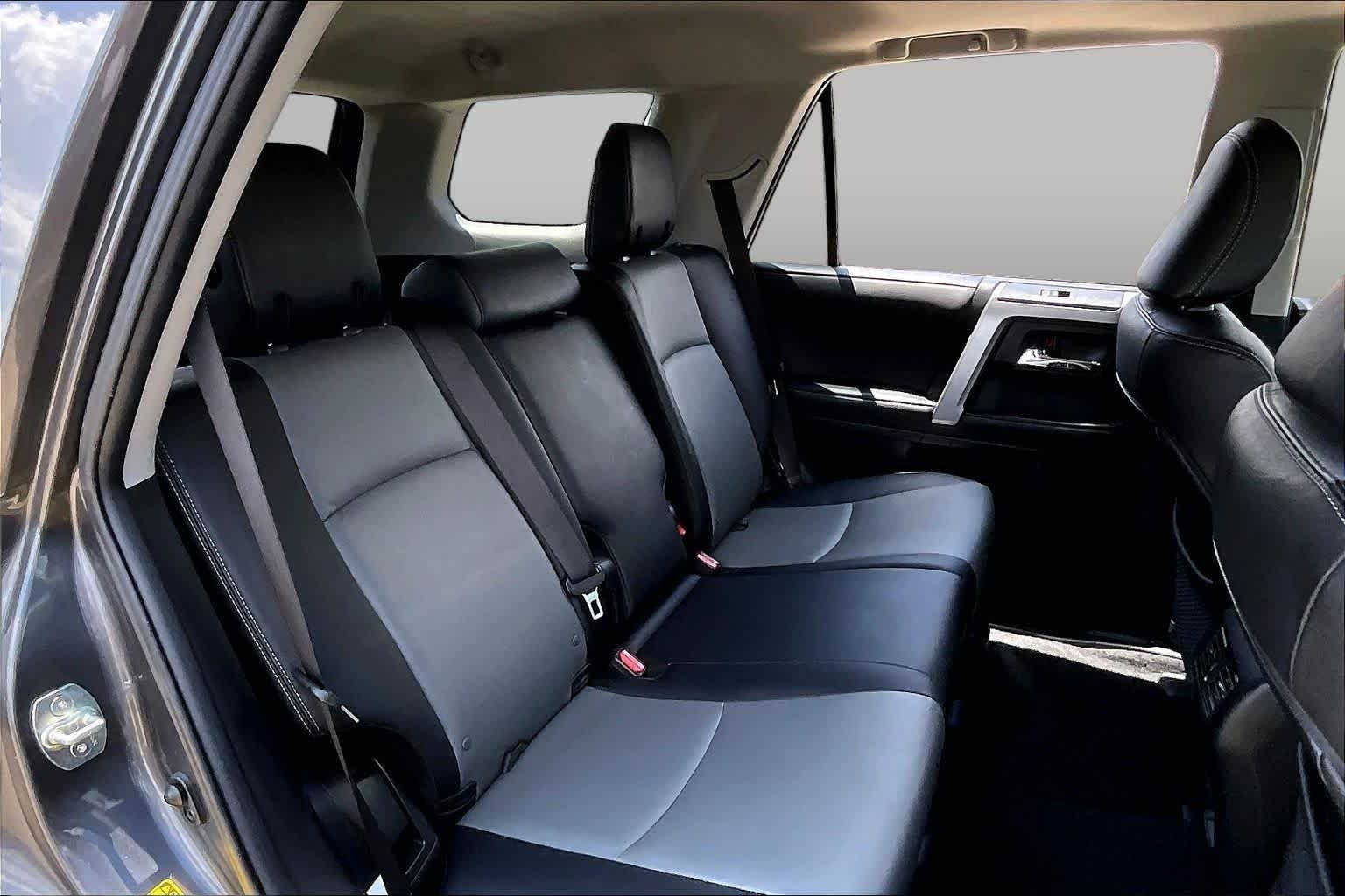 Used 2023 Magnetic Gray Metallic Toyota SR5 Premium image 20