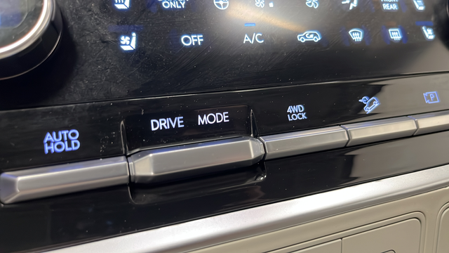 Used 2024 Hampton Gray Hyundai Calligraphy image 33