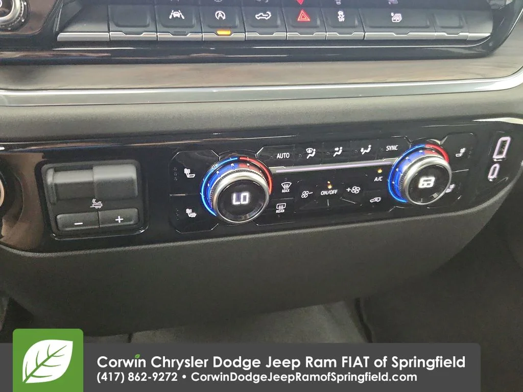 Used 2025 White GMC SLT image 11