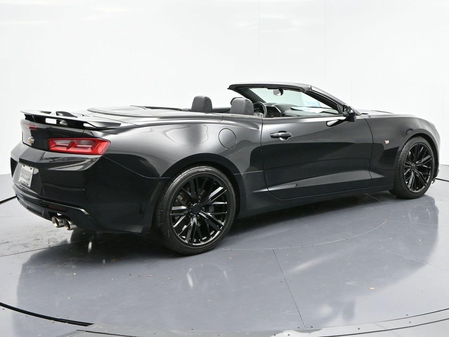 Used 2018 Black Chevrolet 1SS image 7
