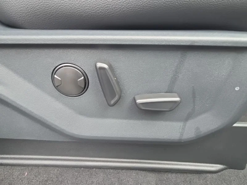New 2026 Gray Ford Lariat image 18