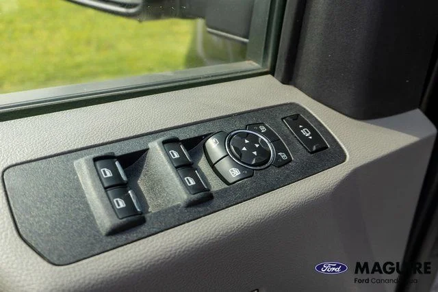 Used 2017 Black Ford XLT image 17