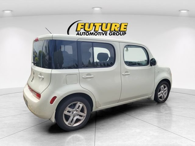 Used 2011 White Nissan 1.8 SL image 3