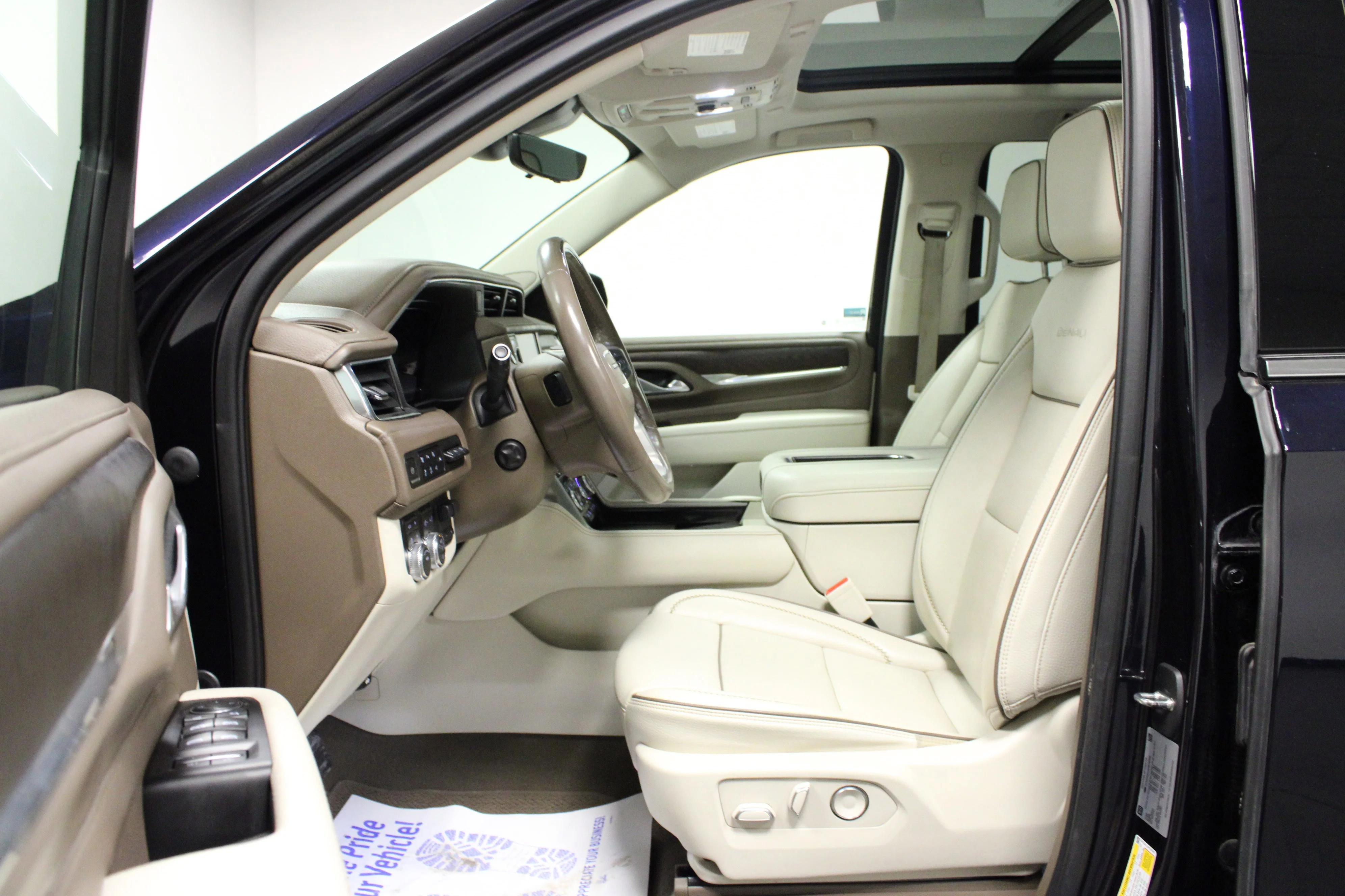 Used 2023 Midnight Blue Metallic GMC Denali image 12