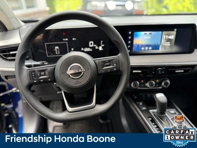 Used 2025 Blue Nissan SV image 19
