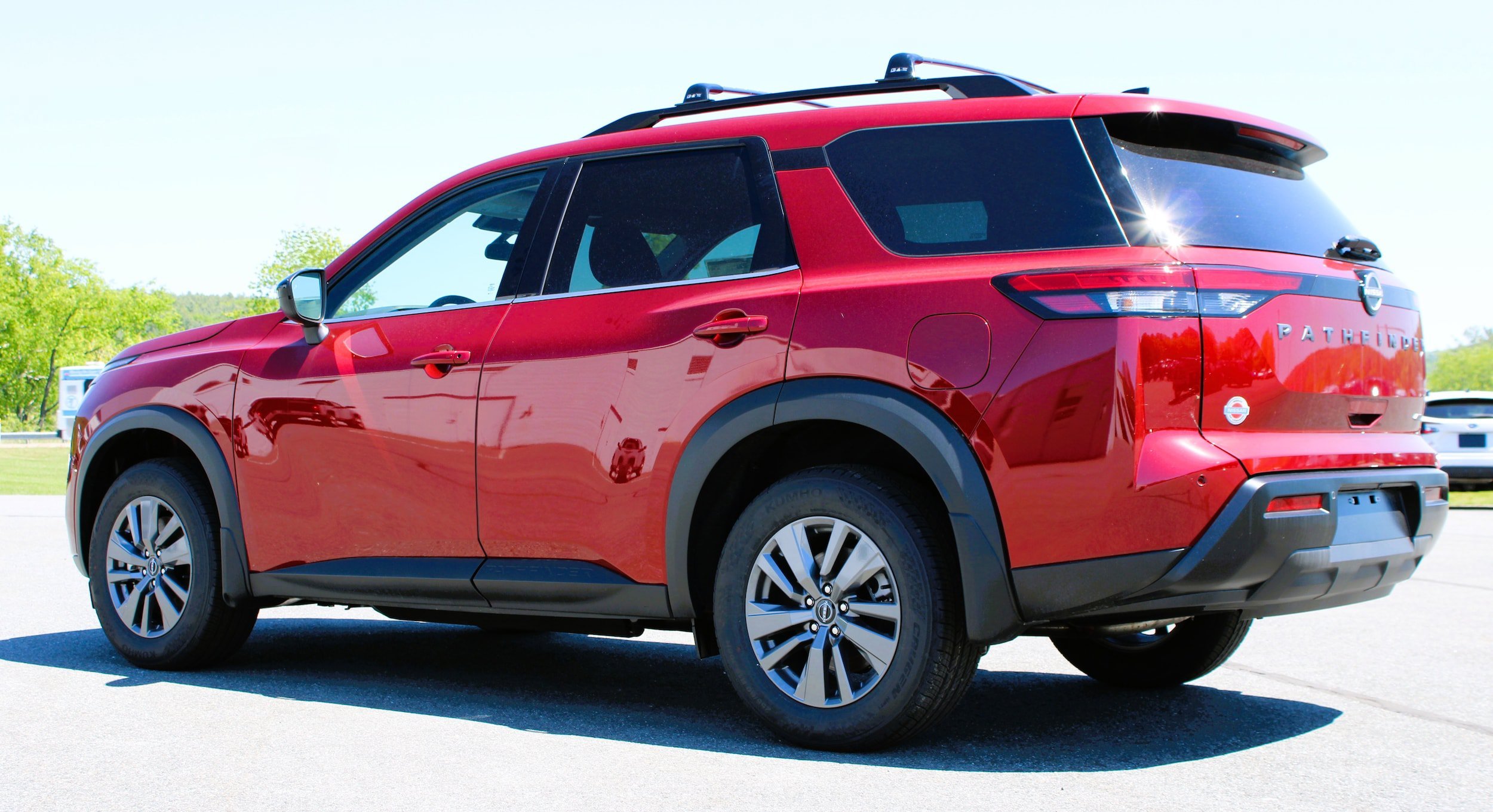 2026 Nissan Pathfinder SV - Photo 12