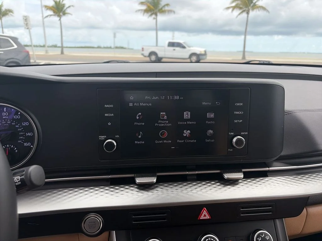 Used 2024 Red Kia LX image 20