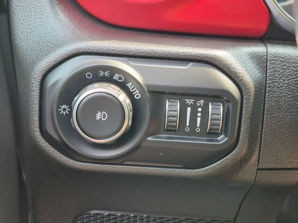 Used 2022 Gray Jeep Unlimited Rubicon image 12