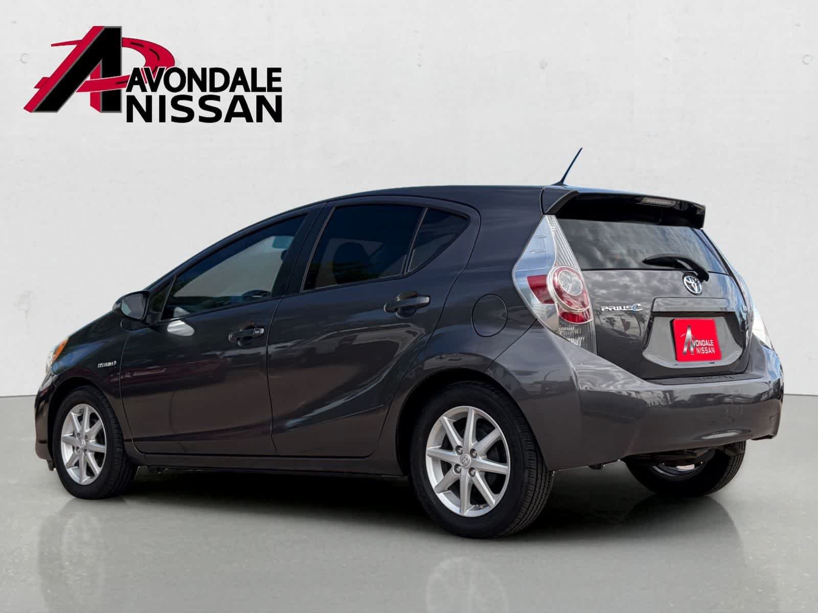 Used 2014 Magnetic Gray Metallic Toyota Four image 3