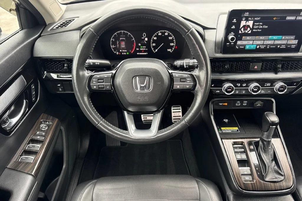 Used 2024 Gray Metallic Honda EX-L image 18