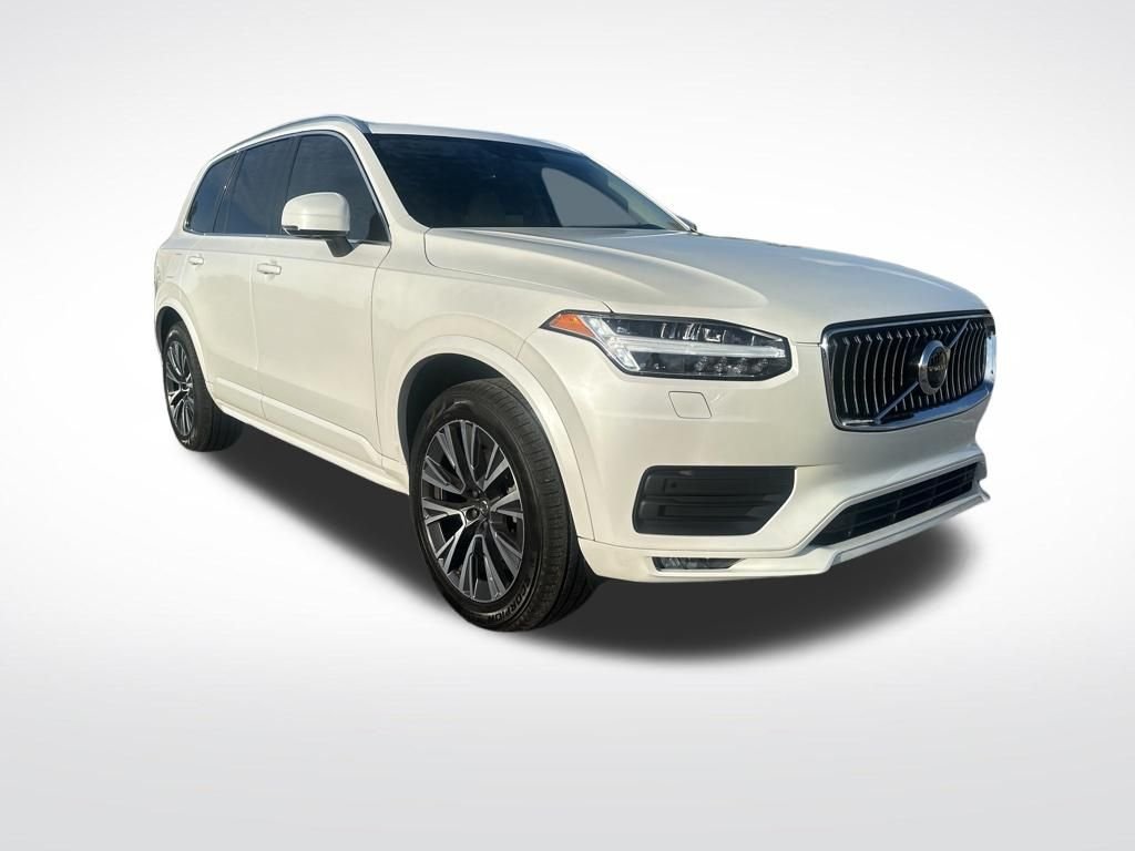 2022 Volvo XC90 T6 Momentum 6 Passenger AWD's photo