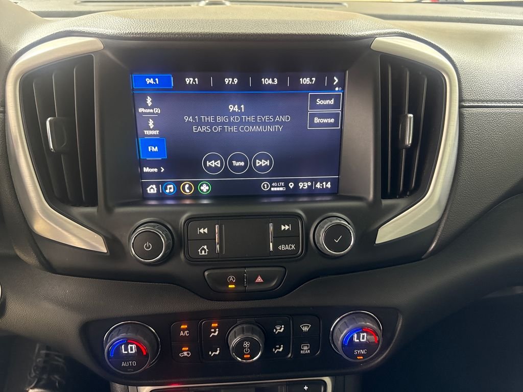 Used 2023 Silver GMC SLT image 22