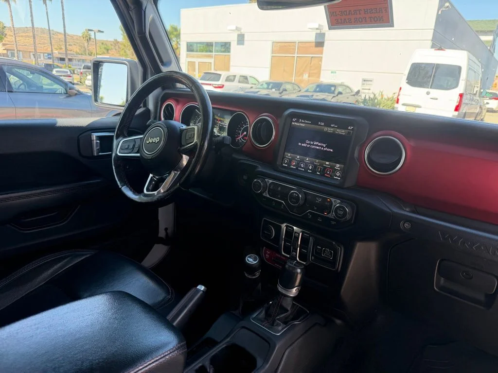 Used 2021 White Jeep Unlimited Rubicon image 17