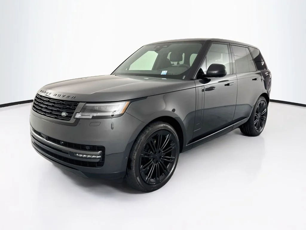 New 2026 Carpathian Grey Land Rover SE image 1