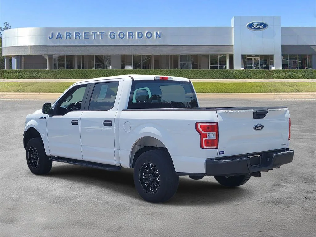 Used 2018 White Ford XL image 3