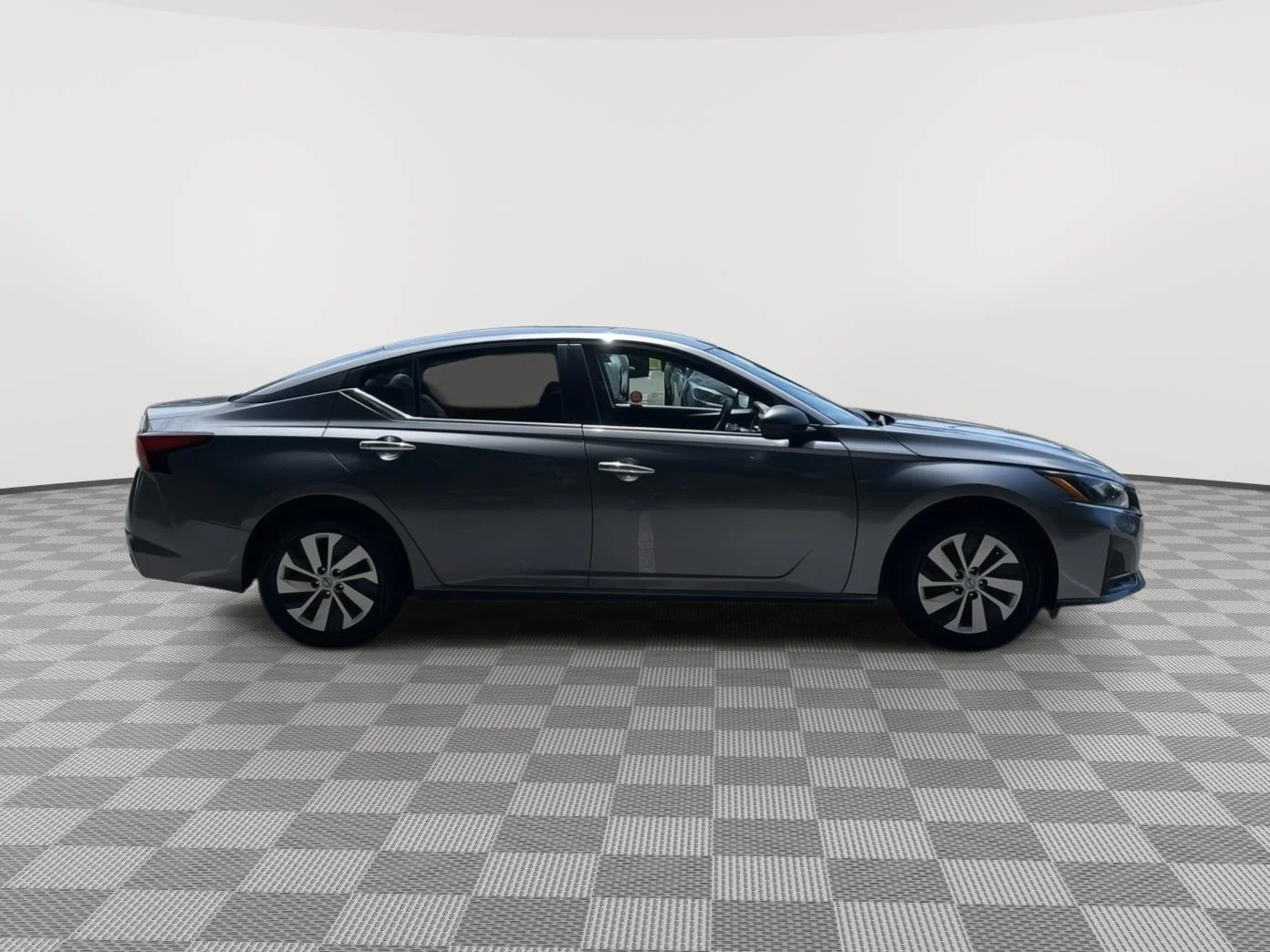 Certified Used 2025 Gun Metallic Nissan S image 4