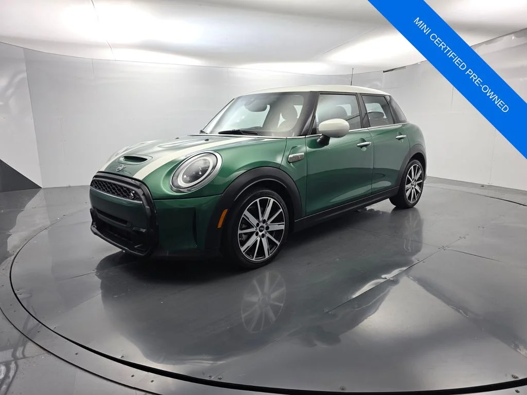 Certified Used 2024 Green MINI Signature image 8