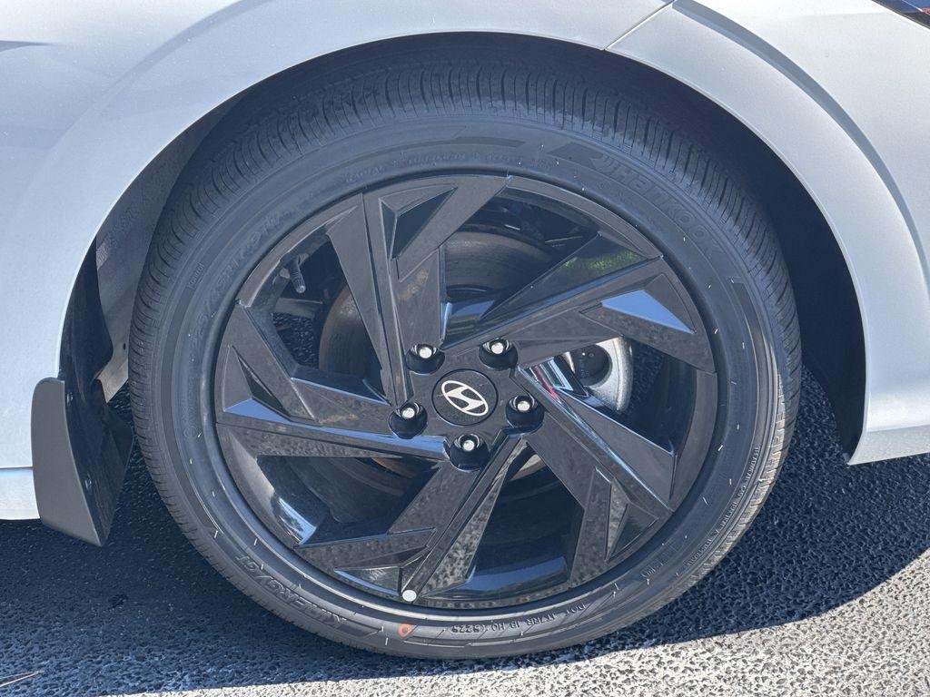 New 2026 White Hyundai SEL Sport Premium image 12