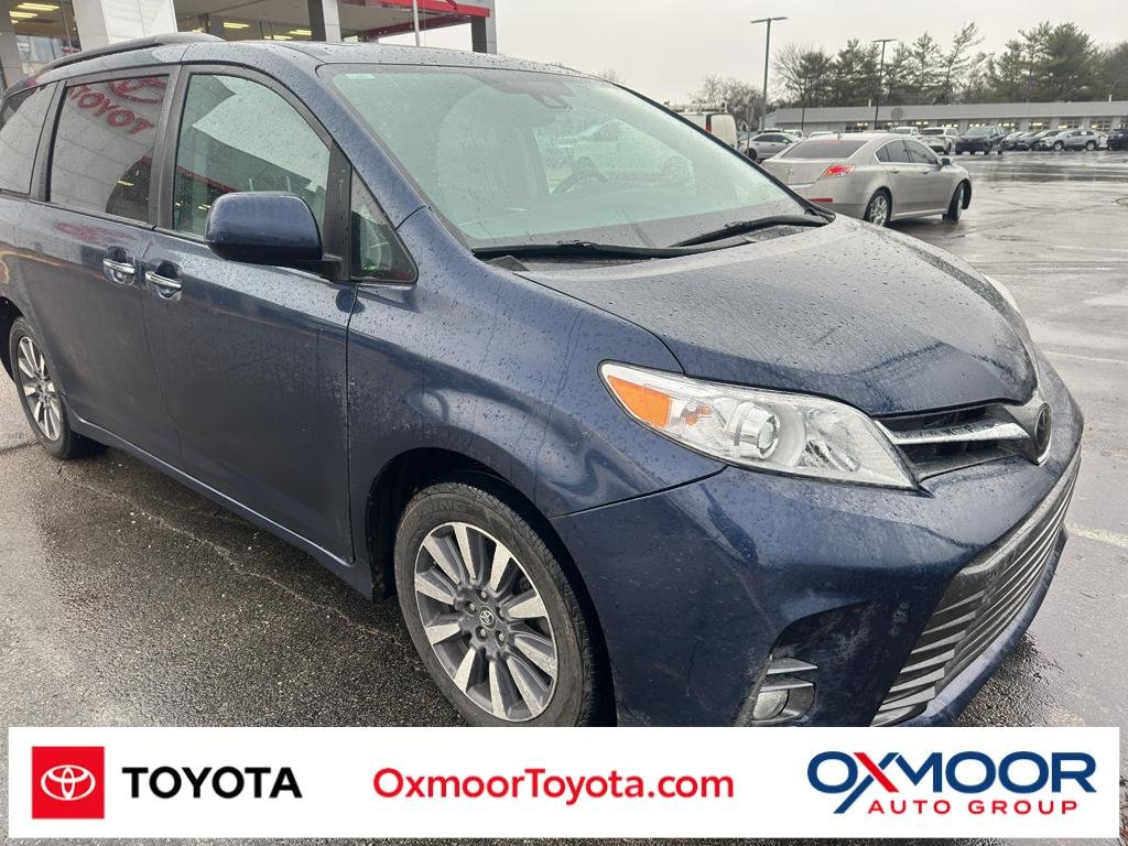 2020 Toyota Sienna XLE