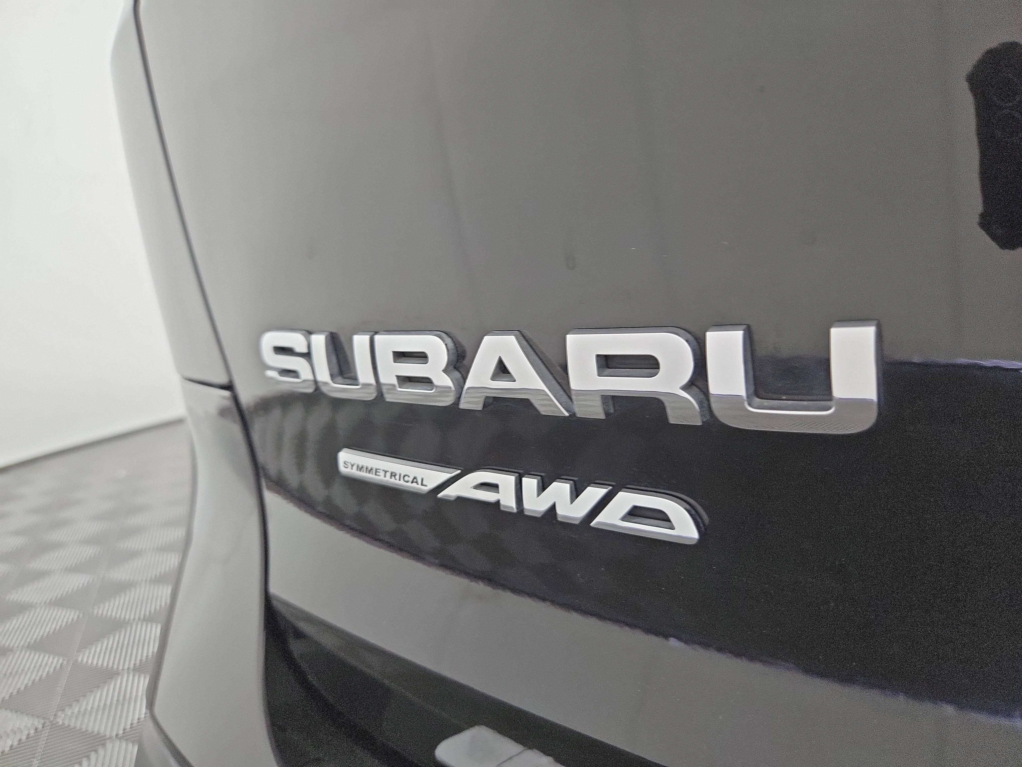 Used 2021 Crystal Black Silica Subaru Limited image 30