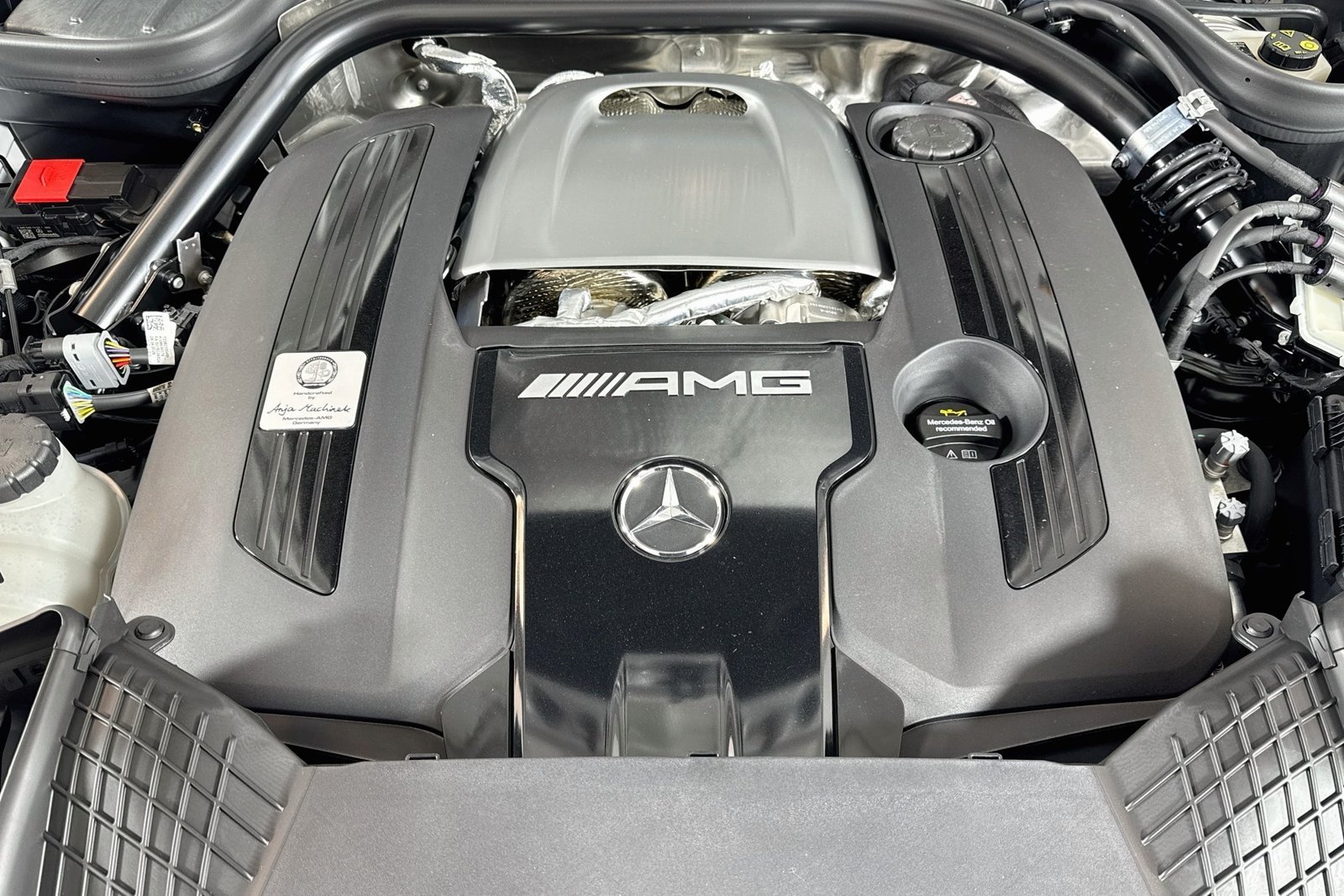 New 2027 Polar White Mercedes-Benz AMG® G 63 image 28