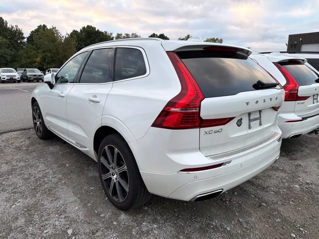 Used 2021 White Volvo T5 Inscription image 4