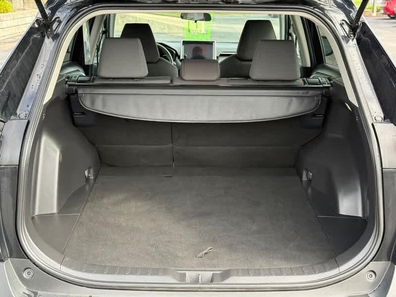 Used 2025 Midnight Black Metallic Toyota XLE image 7