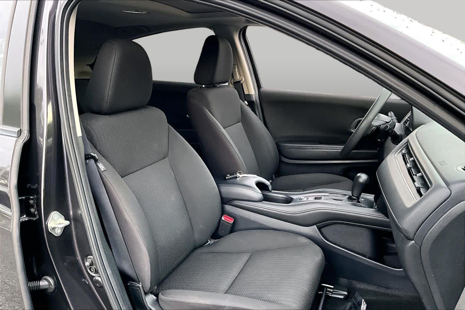 Used 2018 BLK Honda EX image 9