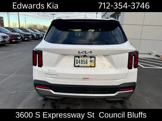 2025 Kia Sorento S - Photo 10