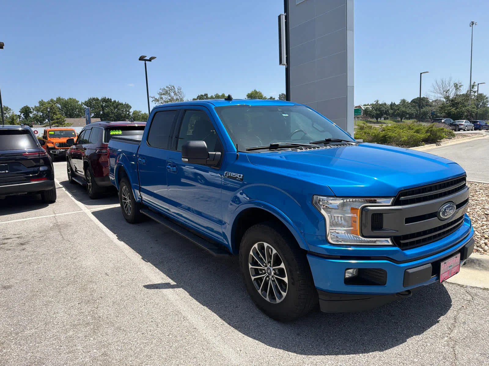 Used 2019 Velocity Blue Metallic Ford XLT image 3