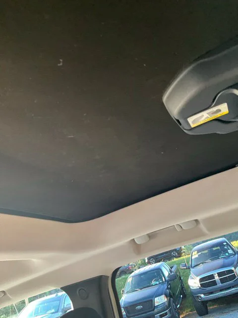 Used 2019 White Jeep Trailhawk image 23