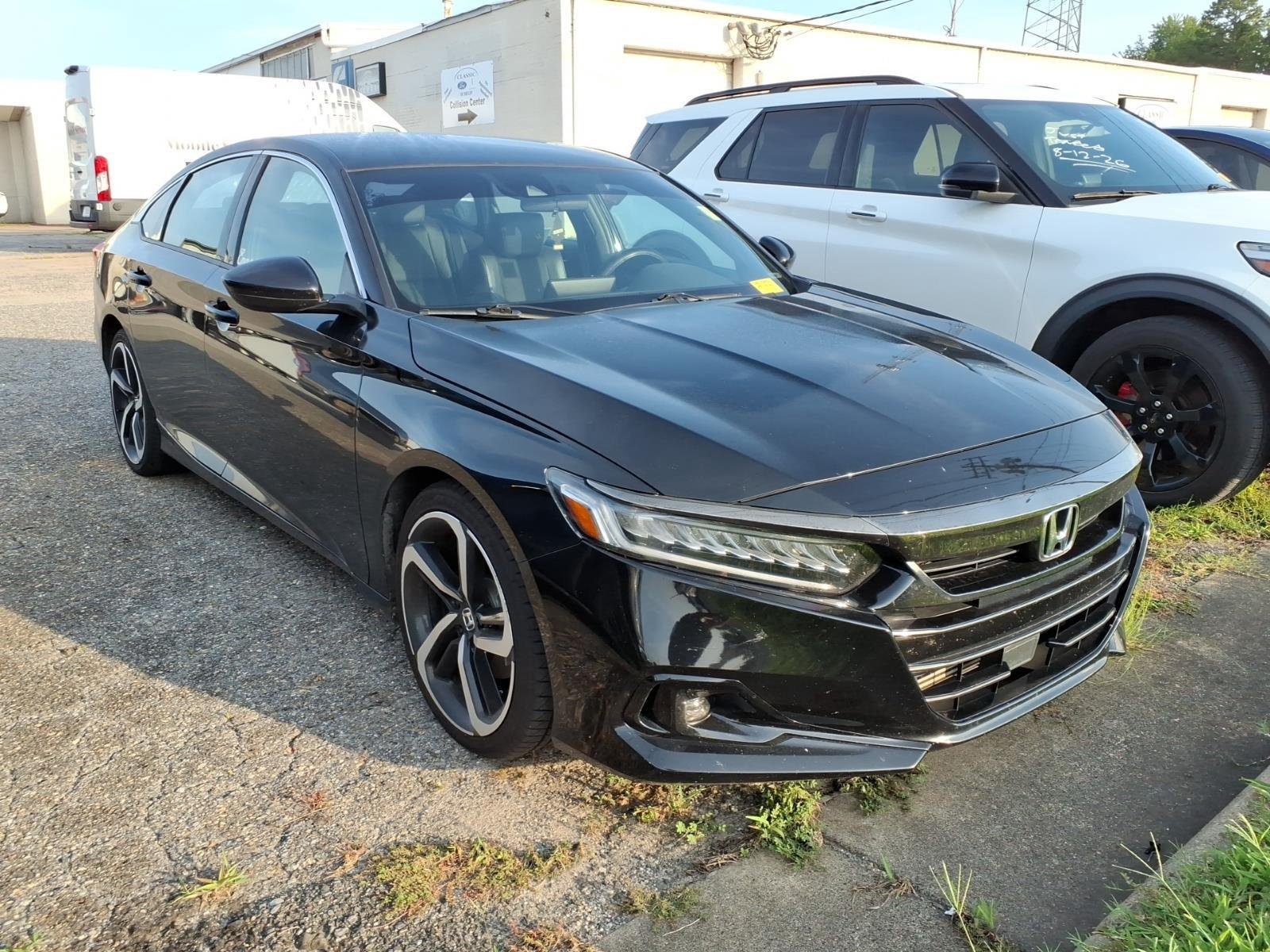 Used 2021 Crystal Black Pearl Honda Sport image 3