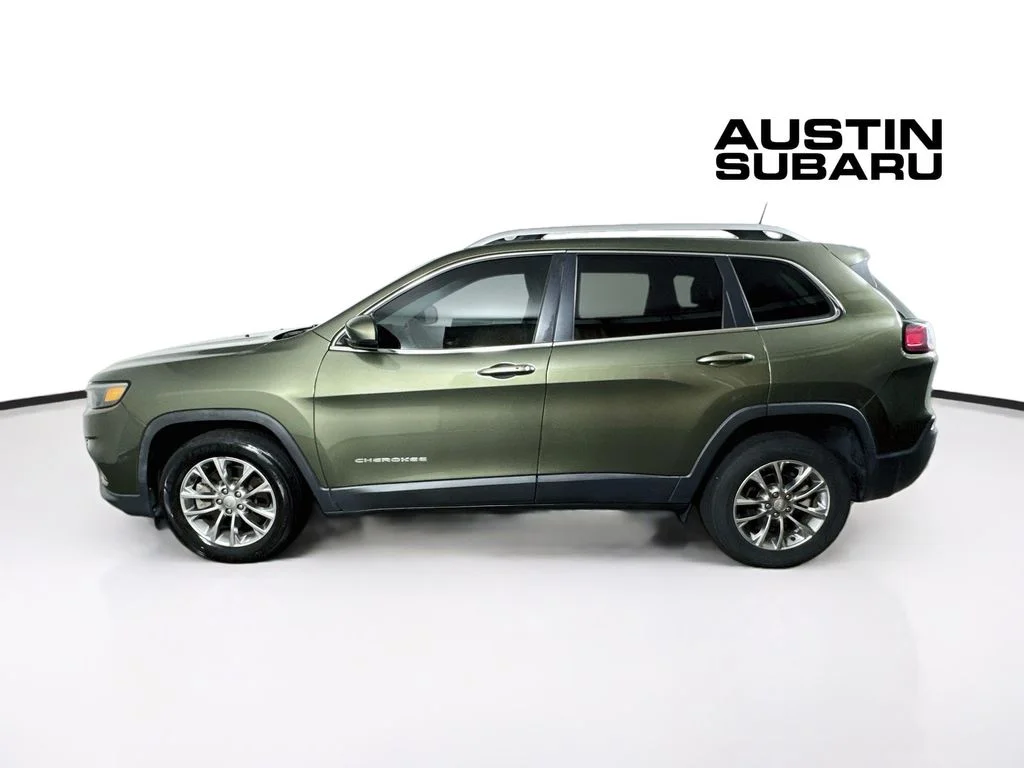 Used 2019 Green Jeep Latitude Plus image 4