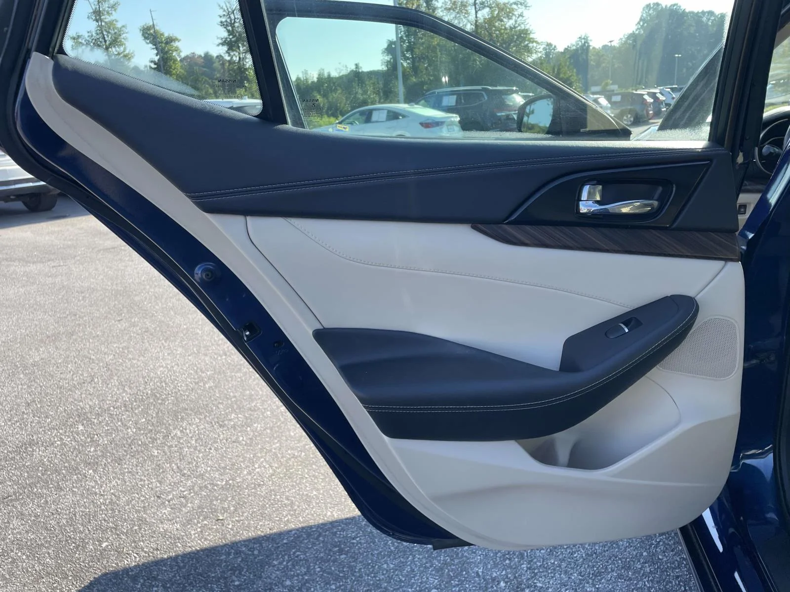 Used 2017 Nissan Maxima Platinum with VIN 1N4AA6APXHC381792 for sale in Fletcher, NC