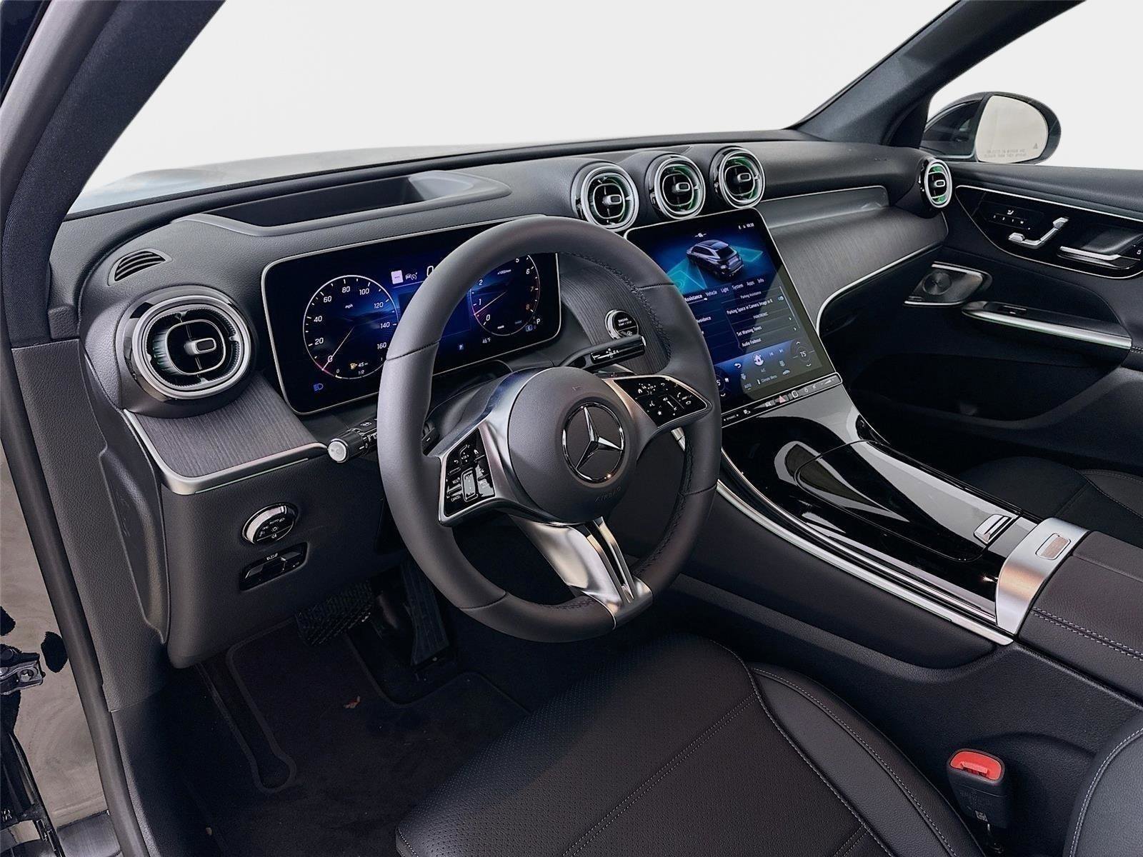 Used 2026  Mercedes-Benz GLC 300 image 9