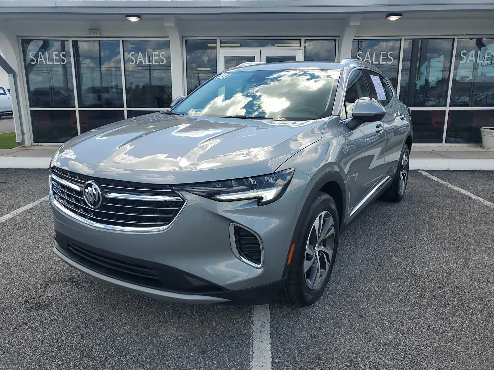 Used 2023 MOONSTONE GRAY METALLIC Buick Essence image 1