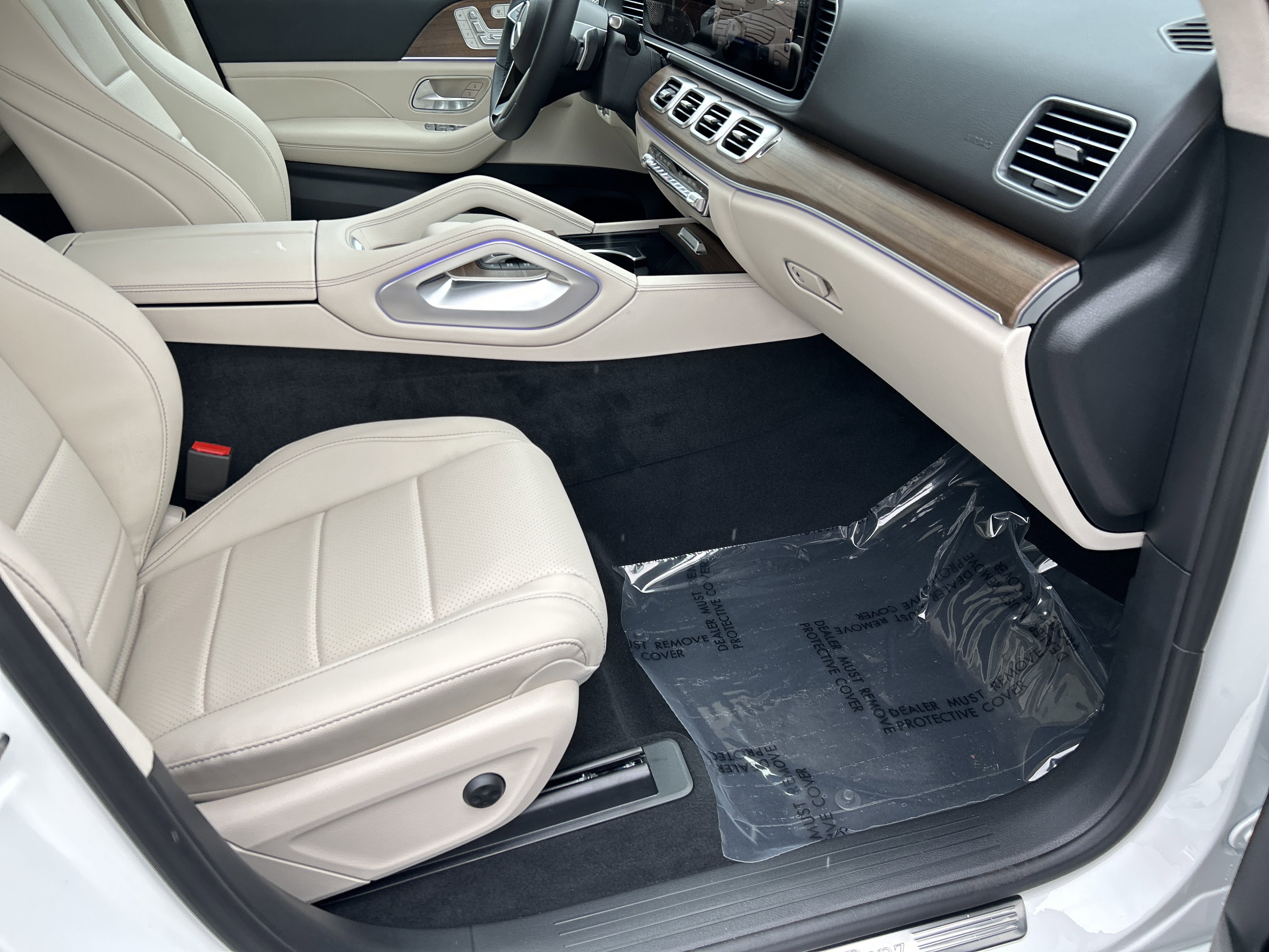 New 2026 Polar White Mercedes-Benz GLE 450 4MATIC® SUV image 43