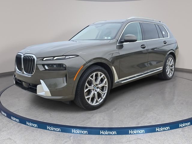 Used 2025 Green BMW xDrive40i image 1