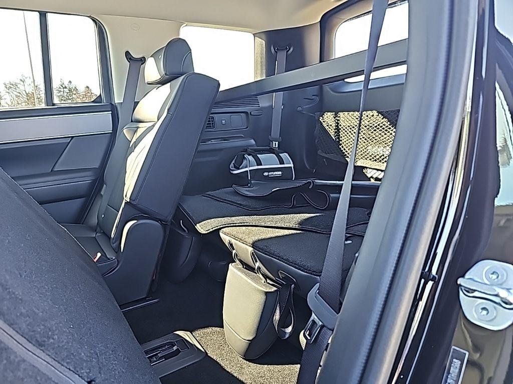 New 2026 Black Hyundai SEL image 30