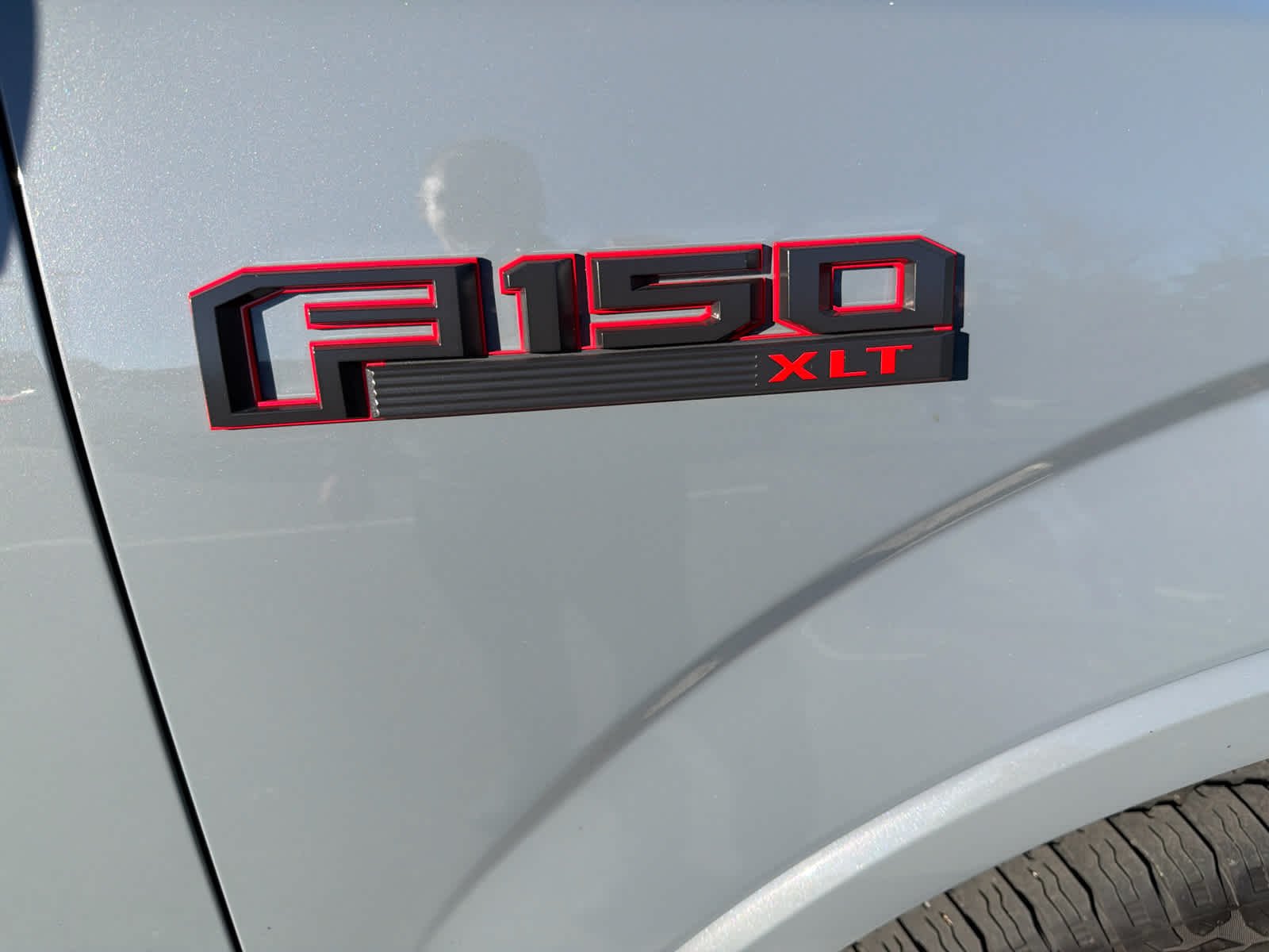 Used 2019 Abyss Gray Metallic Ford XLT image 4
