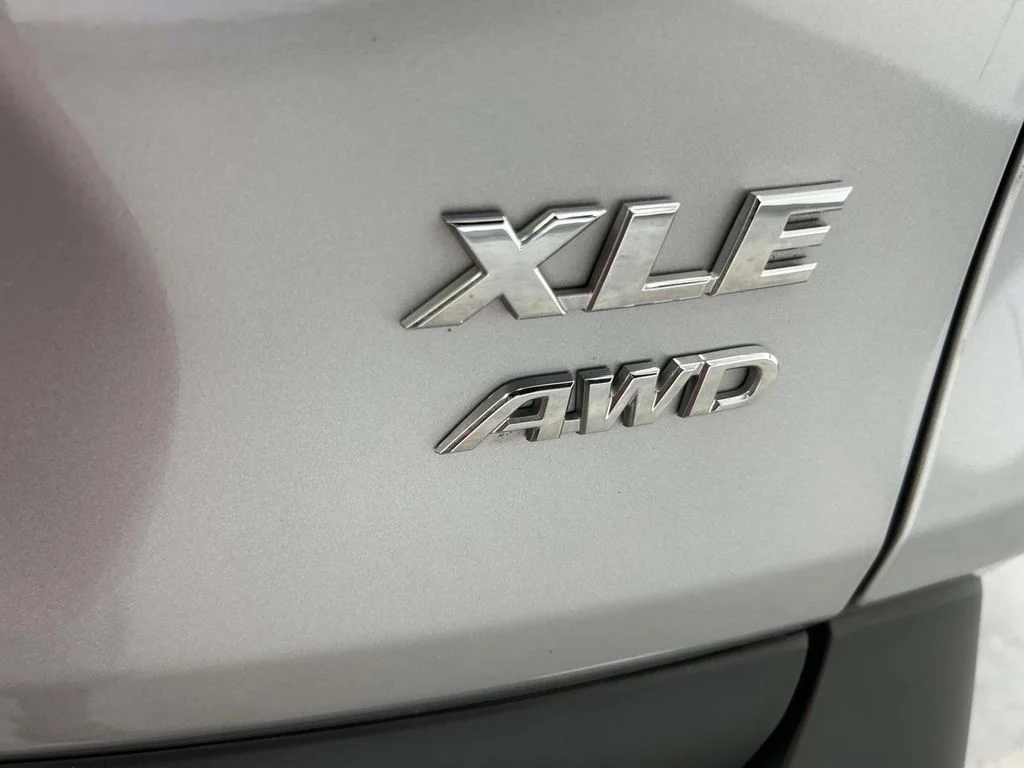 Used 2025 Silver Toyota XLE image 11