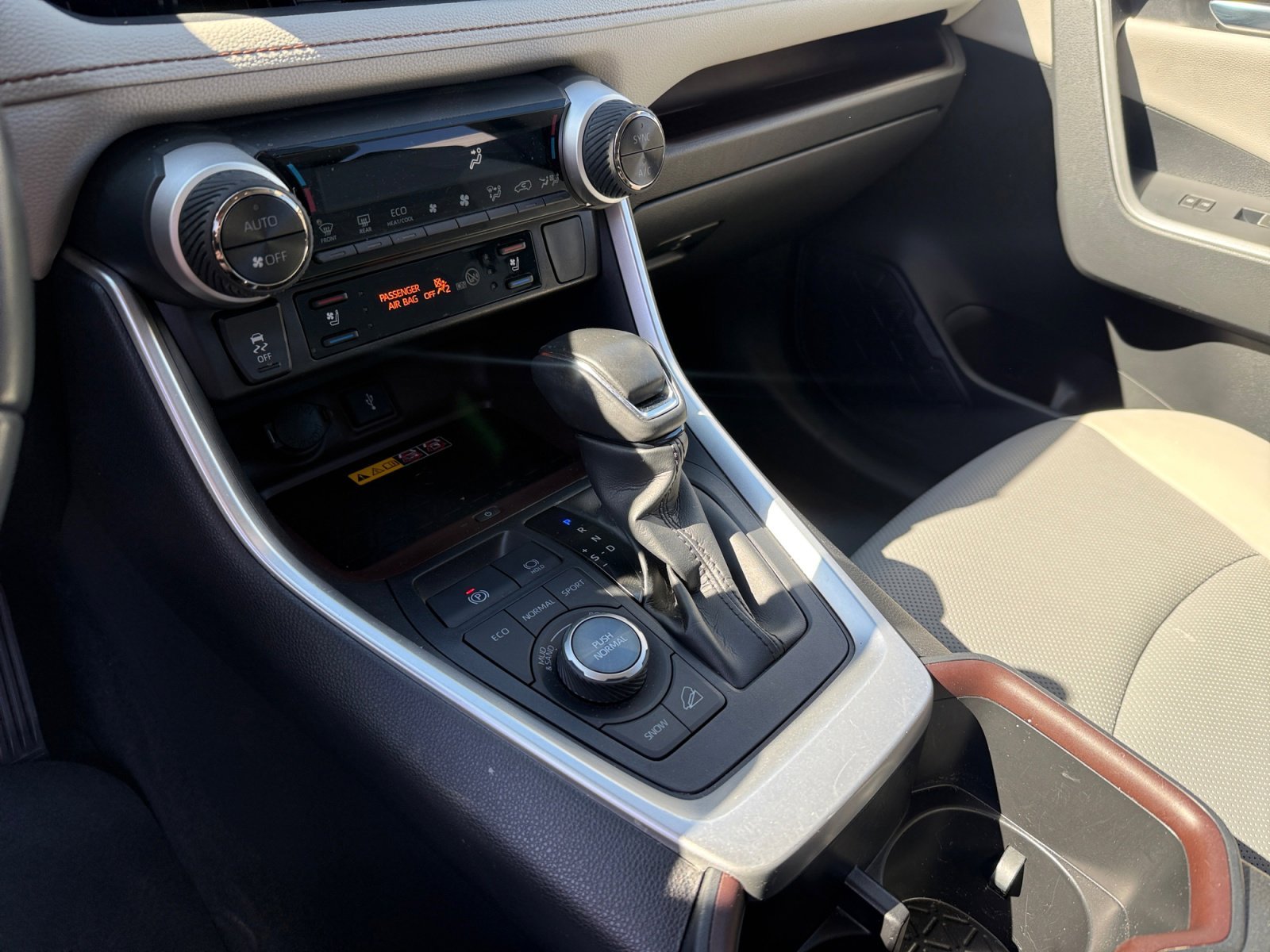 Used 2022 Silver Sky Metallic Toyota Limited image 13
