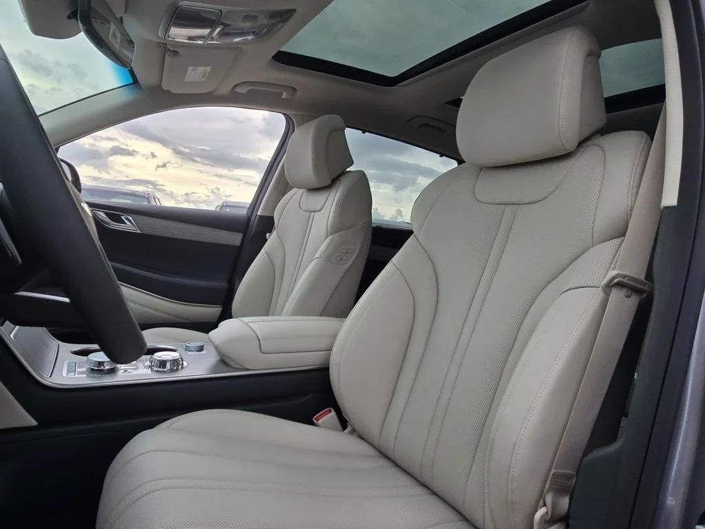 New 2027 Blue Genesis 2.5T Select image 15