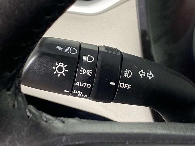 Used 2019 Gray Toyota XLE image 19