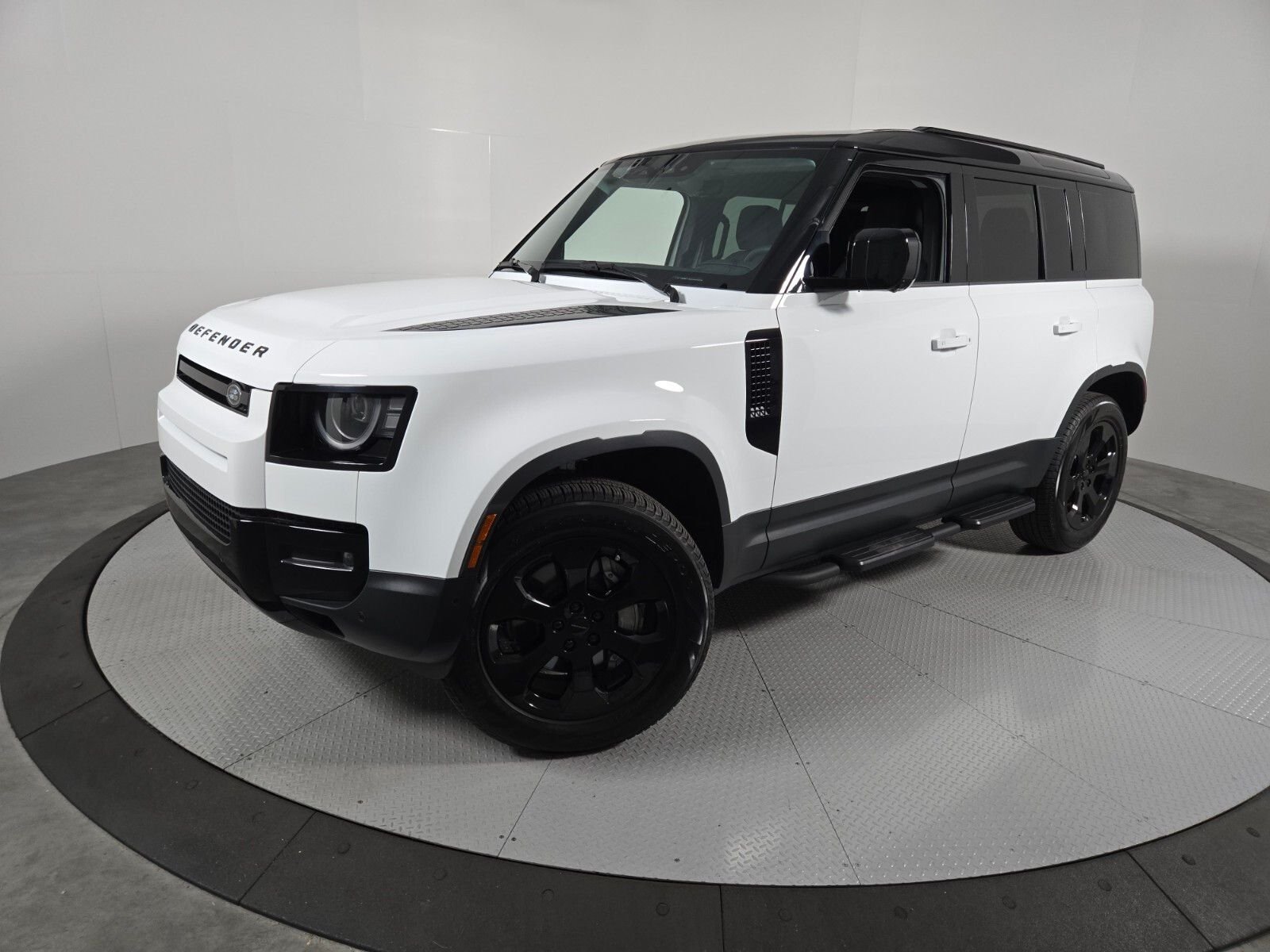 2026 Land Rover Defender