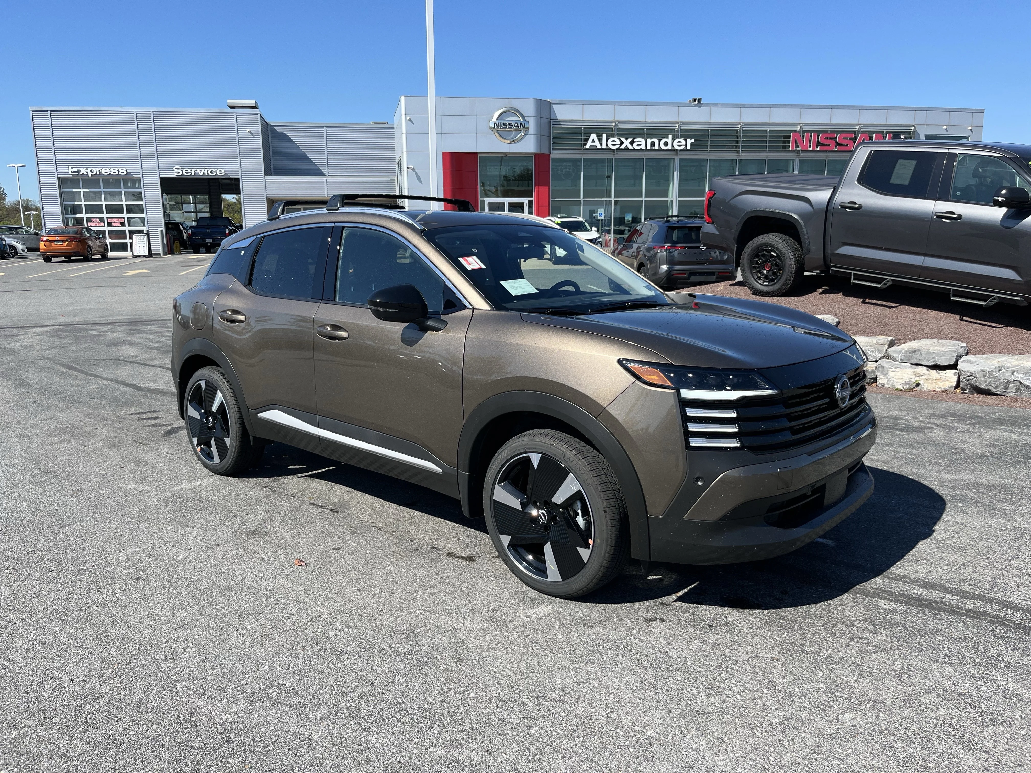 New 2026 Canyon Bronze Metallic Nissan SR image 1