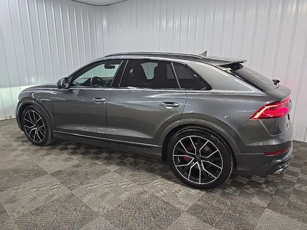 Used 2022 Gray Audi 4.0T Prestige image 4
