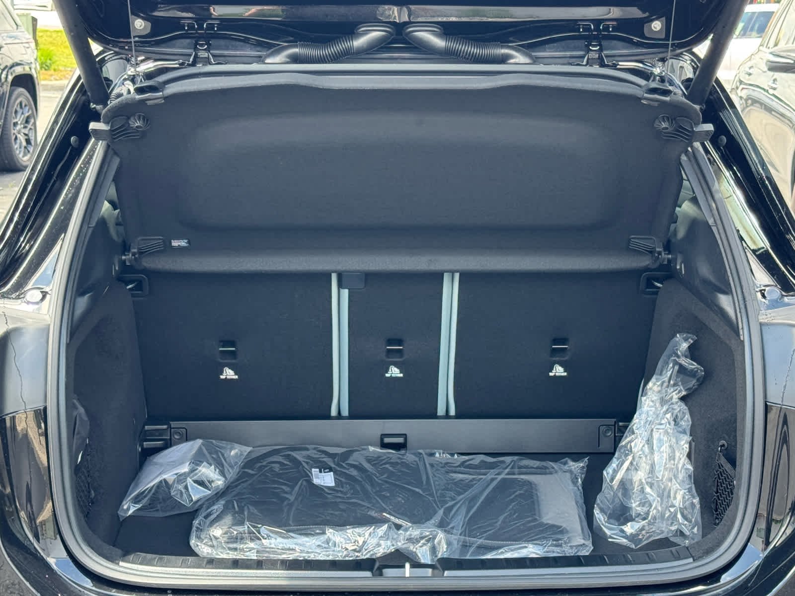 New 2026 Night Black Mercedes-Benz GLA 250 image 11