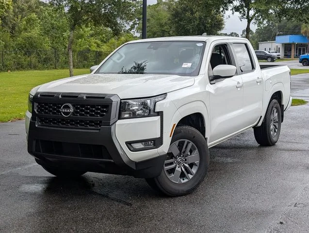 2025 Nissan Frontier SV